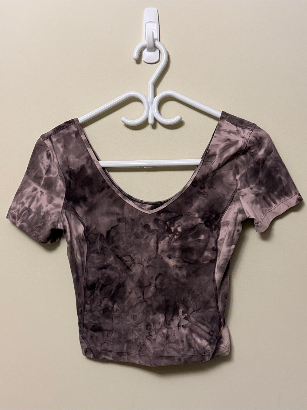 lululemon athletica Brown Tie-Dye V-Neck Crop Tee